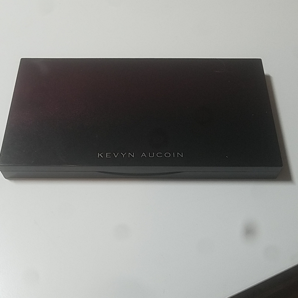Kevyn Aucoin Neo Highlighter in Sahara